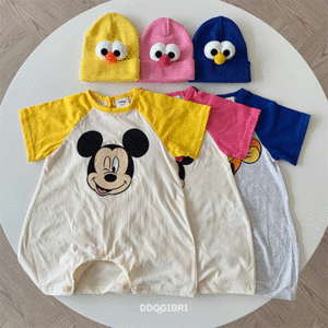 [Same-day delivery] Goose suit set.